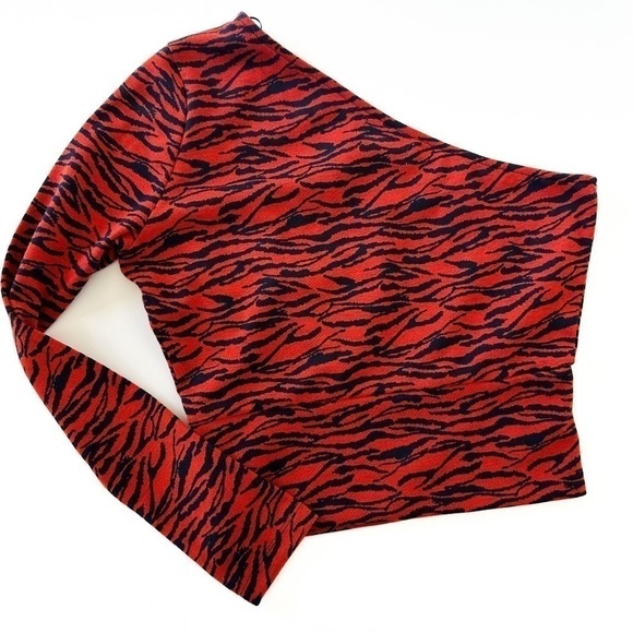 Urban Outfitters Womens Small Red Tiger Print One Shoulder Shirt New - Picture 3 of 6